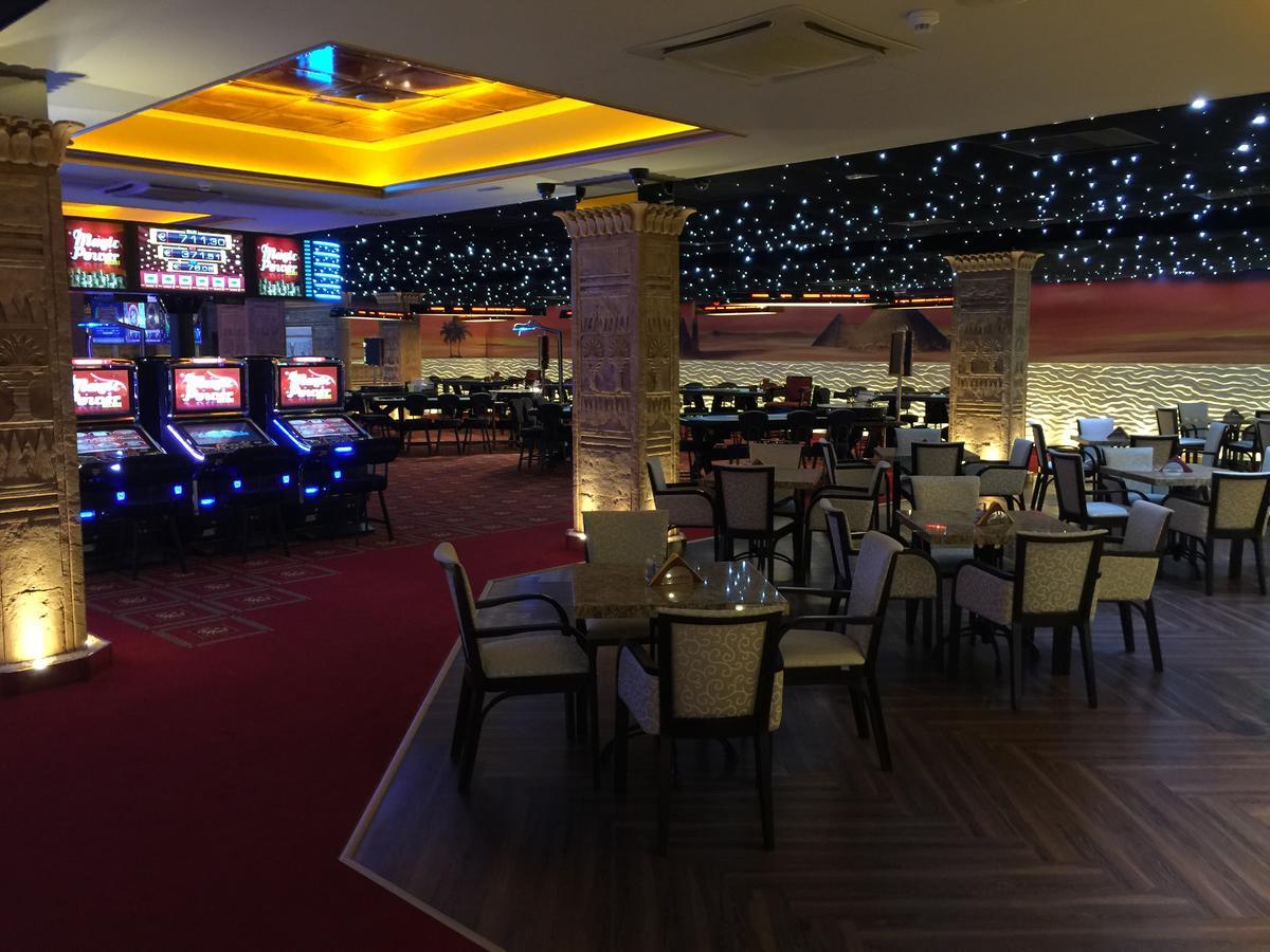 Casino & Hotel Admiral Strazny Eksteriør bilde